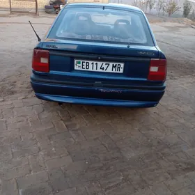 Opel Vectra 1992