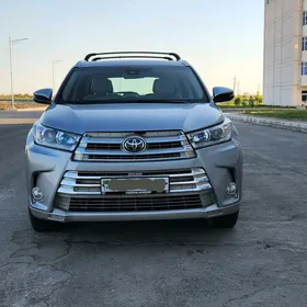 Toyota Highlander 2018