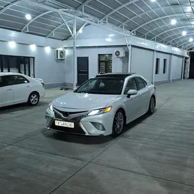 Toyota Camry 2020