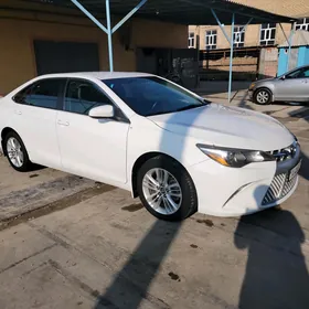 Toyota Camry 2017