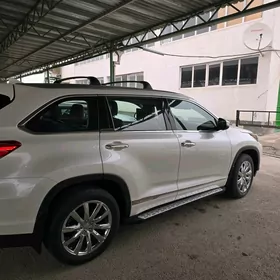 Toyota Highlander 2018