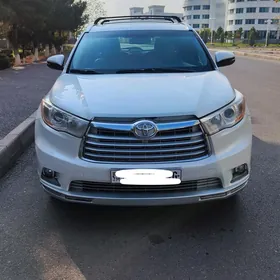 Toyota Highlander 2015