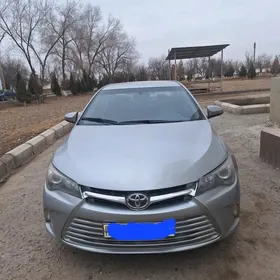 Toyota Camry 2016