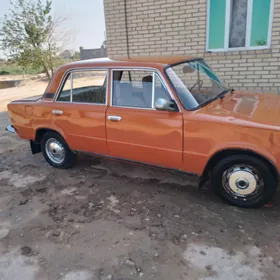 Lada 2104 1980