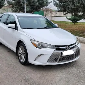 Toyota Camry 2017