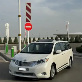 Toyota Sienna 2015