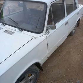 Lada 2104 1980