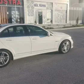 Mercedes-Benz C300 2010