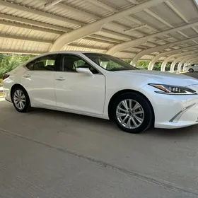 Lexus ES 350 2019