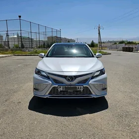 Toyota Camry 2024