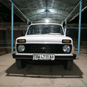 Lada Niva 1985