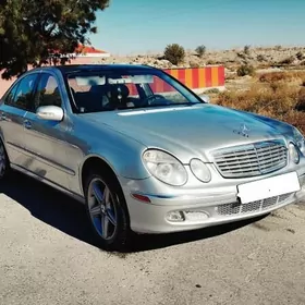 Mercedes-Benz E320 2004