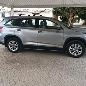 Toyota Highlander 2019