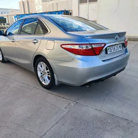 Toyota Camry 2016