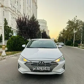 Hyundai Elantra 2019