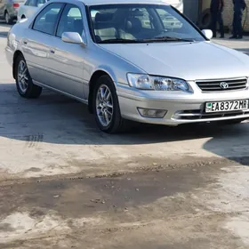 Toyota Camry 2000