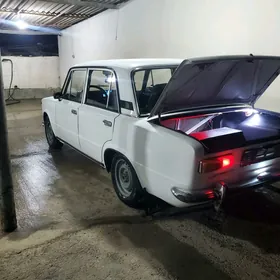 Lada 2104 1986