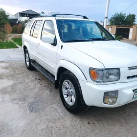 Infiniti QX4 1998