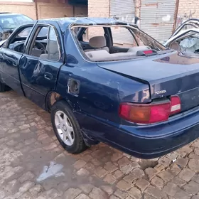 Toyota Camry 1996