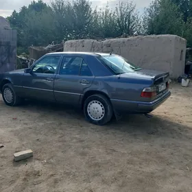 Mercedes-Benz 230E 1993