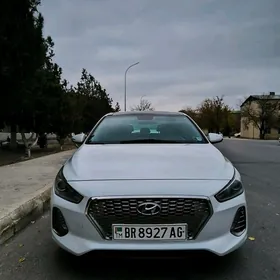 Hyundai Elantra GT 2019