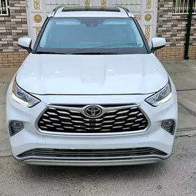 Toyota Highlander 2020