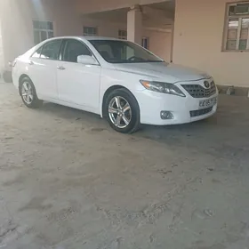 Toyota Camry 2011