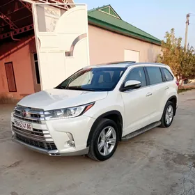 Toyota Highlander 2018