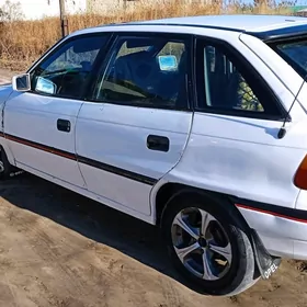 Opel Astra 1993