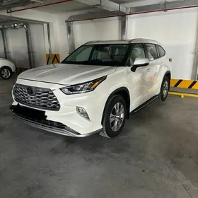 Toyota Highlander 2019