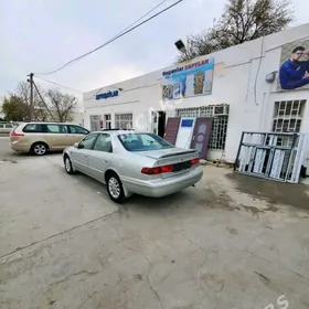 Toyota Camry 2000