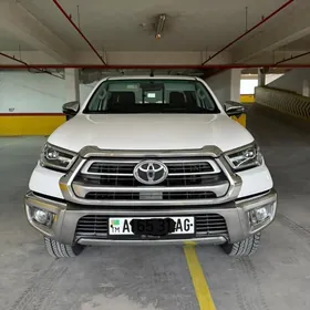 Toyota Hilux 2022