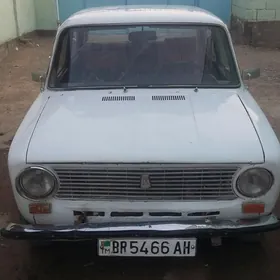 Lada 2104 1980