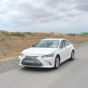 Lexus ES 350 2019