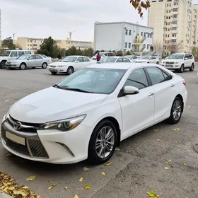 Toyota Camry 2016