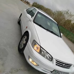 Toyota Camry 2001