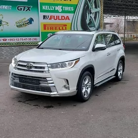 Toyota Highlander 2019