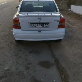 Opel Astra 2002