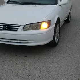 Toyota Camry 2000