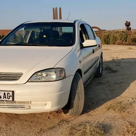 Opel Astra 2000