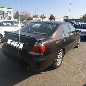 Toyota Camry 2003