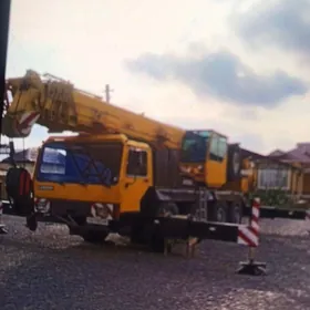 Liebherr LG 2002