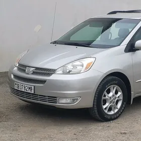 Toyota Sienna 2004