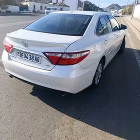 Toyota Camry 2017