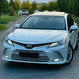 Toyota Camry 2023