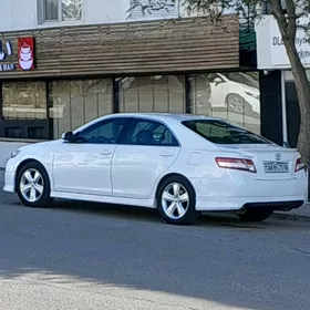 Toyota Camry 2010