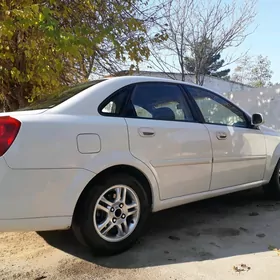 Chevrolet Lacetti 2004