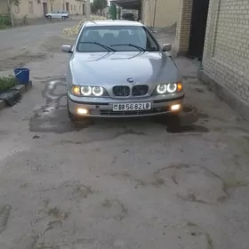 BMW E39 1999