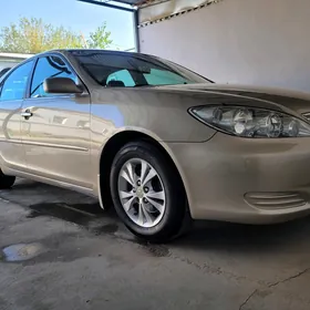 Toyota Camry 2004