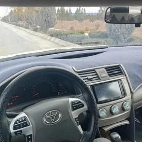 Toyota Camry 2010